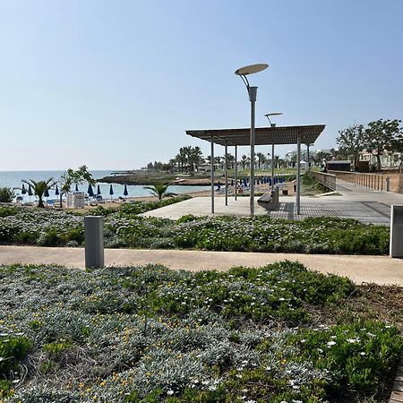 Anastasia Splash Residences Протарас Екстериор снимка