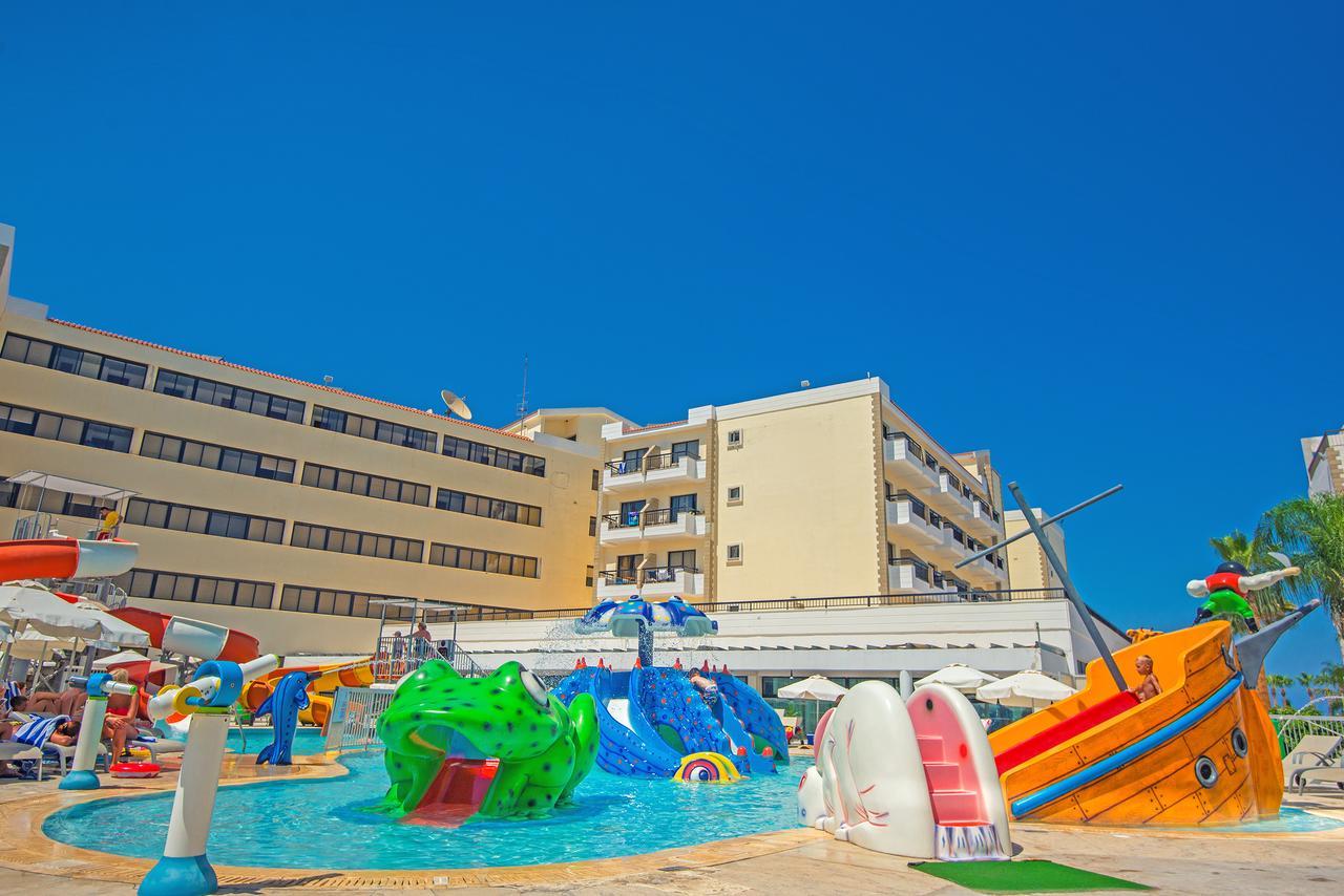Anastasia Splash Residences Протарас Екстериор снимка