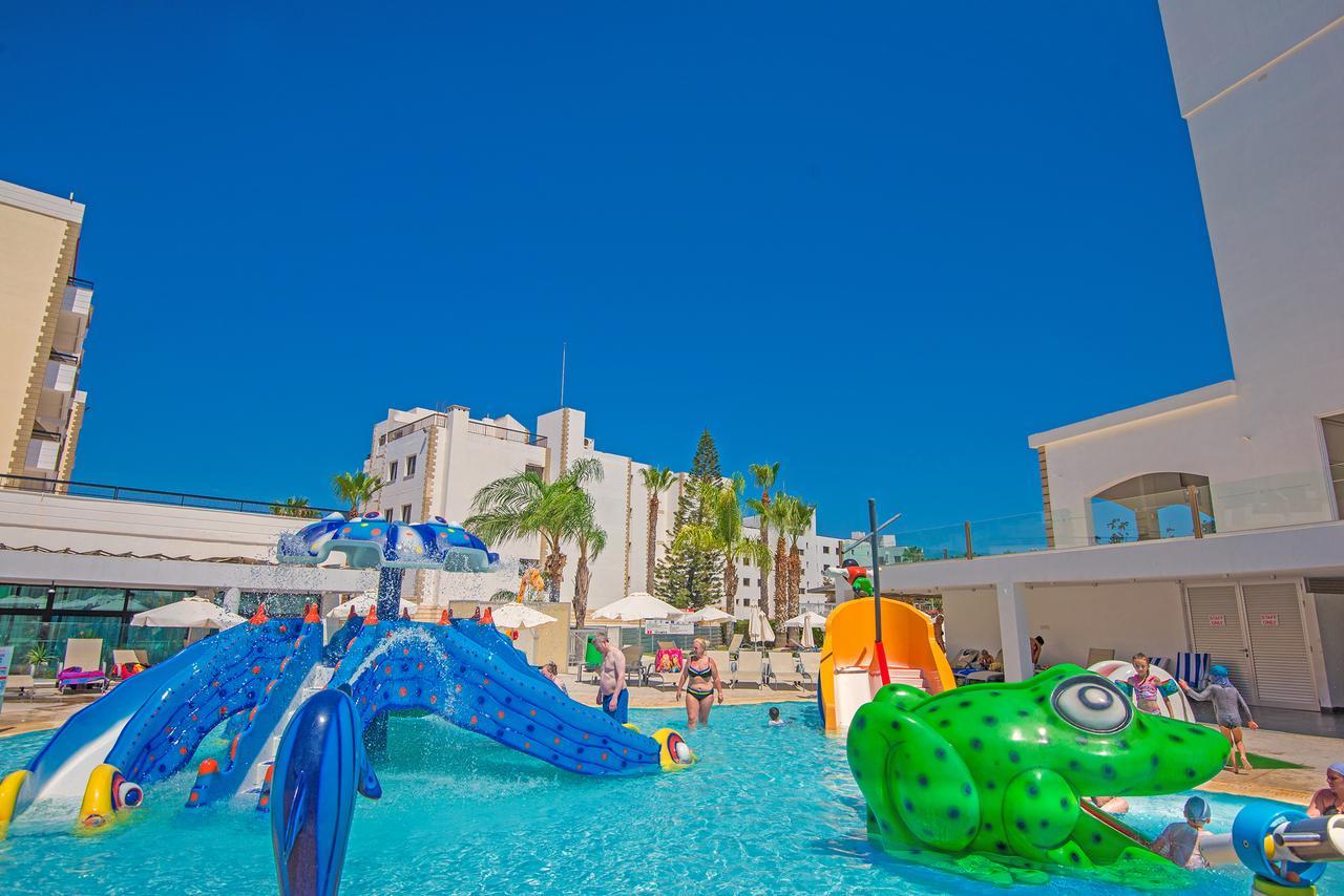 Anastasia Splash Residences Протарас Екстериор снимка
