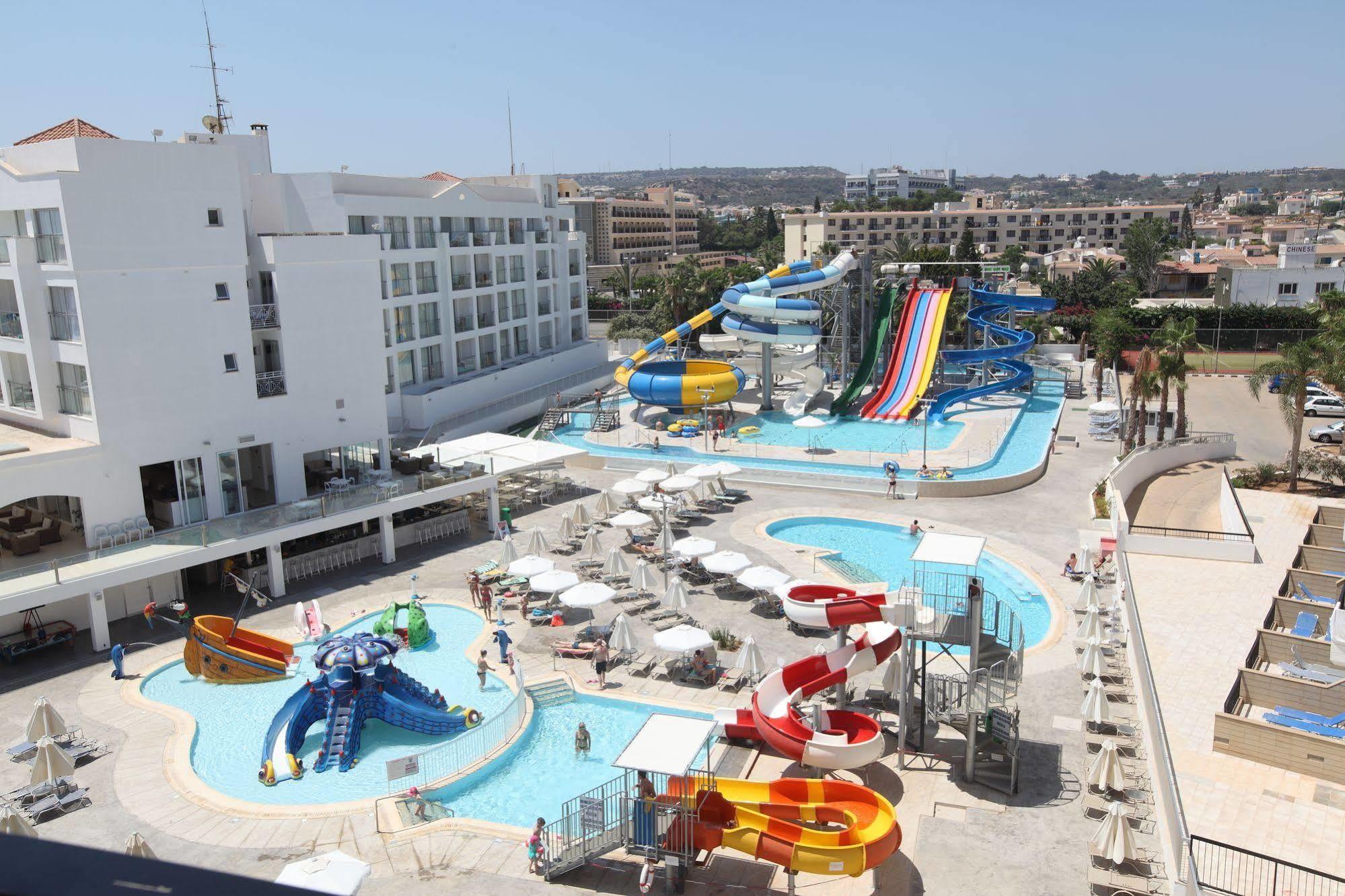 Anastasia Splash Residences Протарас Екстериор снимка